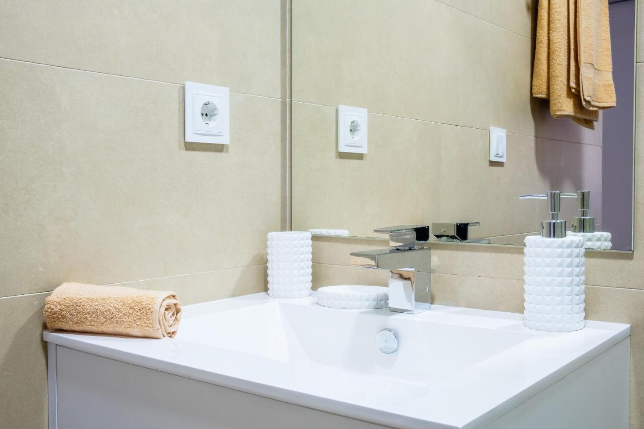 New 2020 Residencial Aqua Beach -Apartment Torrevieja Center Buitenkant foto