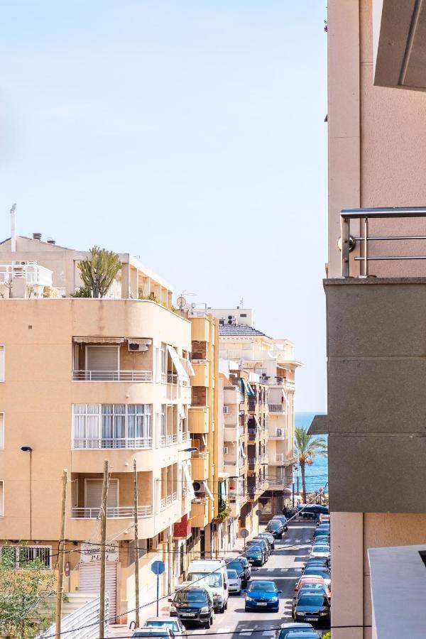 New 2020 Residencial Aqua Beach -Apartment Torrevieja Center Buitenkant foto