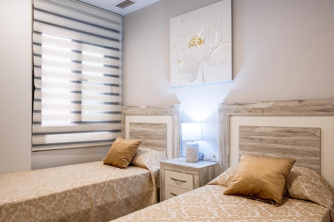 New 2020 Residencial Aqua Beach -Apartment Torrevieja Center Buitenkant foto